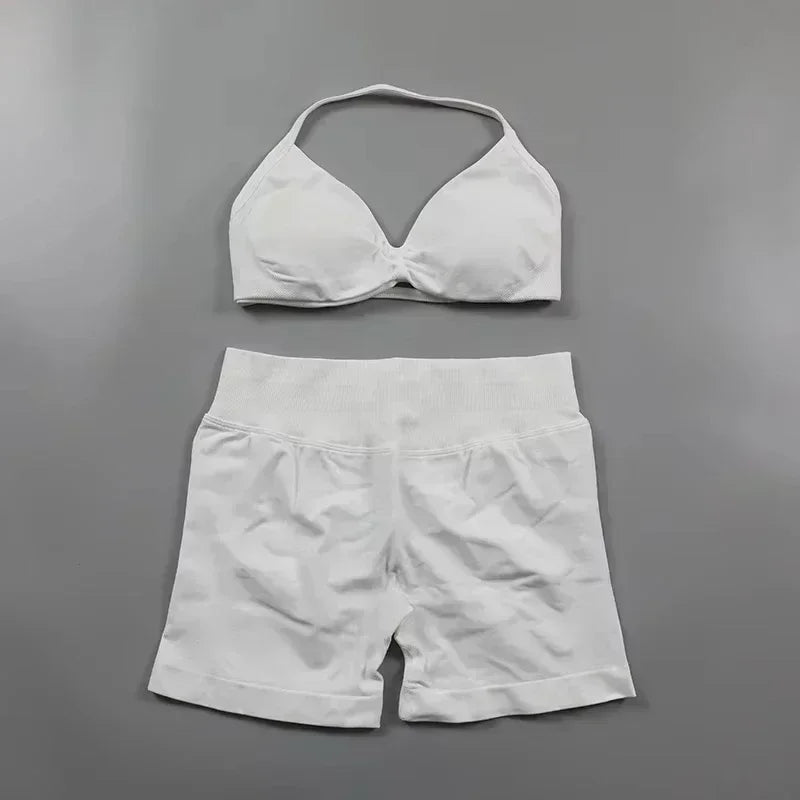 Conjunto Deportivo Mujer 2 Piezas – Top Corto y Shorts