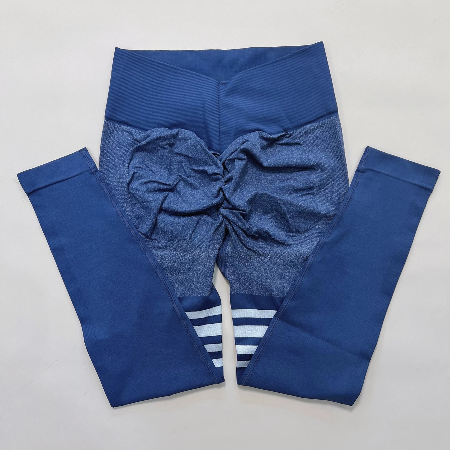 Leggings Deportivos Mujer – Push-Up y Líneas Decorativas