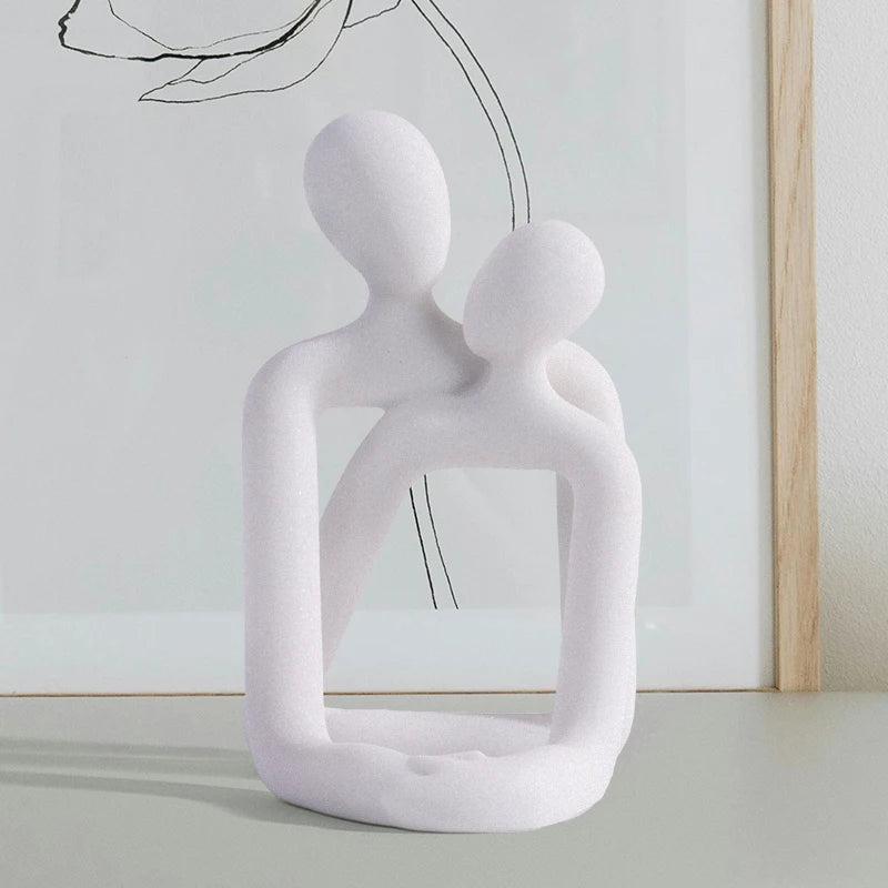 Couple embrace phone holder sculpture, resin craft decorative figurine, home decoration for bedroom, living room, study, or desk
