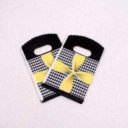 Wholesale 50Pcs/Lot Plastic Bag 9x15cm Small Boutique Storage Candy Jewelry Packaging Bag Plastic Gift Bags With Handle