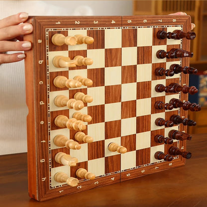 Rosewood Luxury Chess Set with 2 Extra Queens