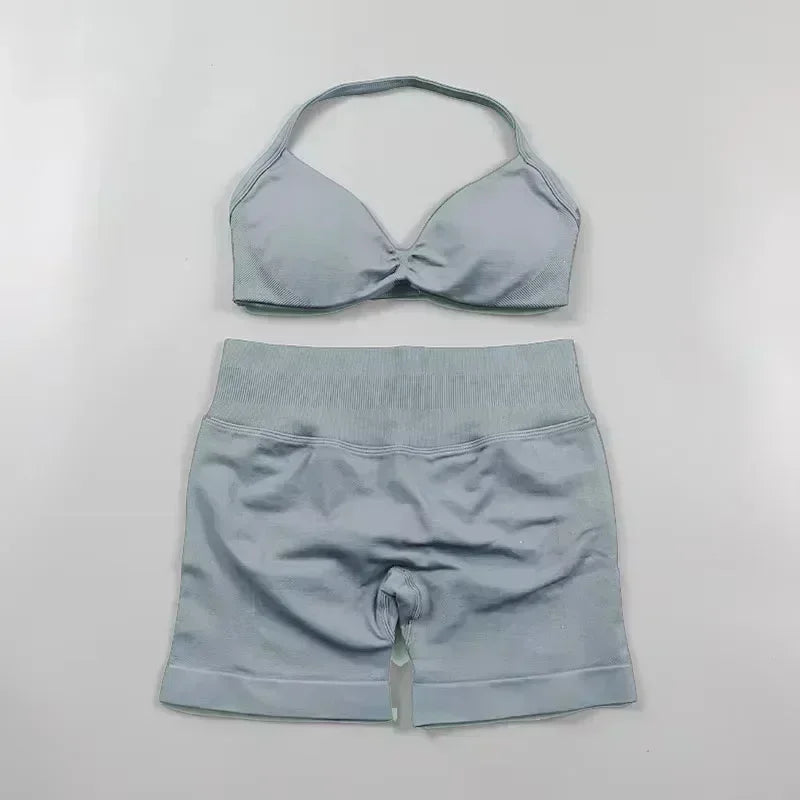 Conjunto Deportivo Mujer 2 Piezas – Top Corto y Shorts